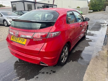 Used Honda Civic 2010 for sale - 76311666: Photo 4