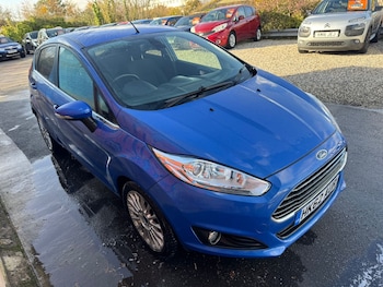 Used Ford Fiesta 2012 for sale - 76535000: Photo