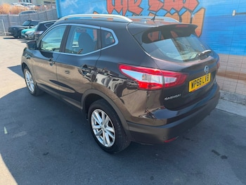 Used Nissan Qashqai 2016 for sale - 79514395: Photo