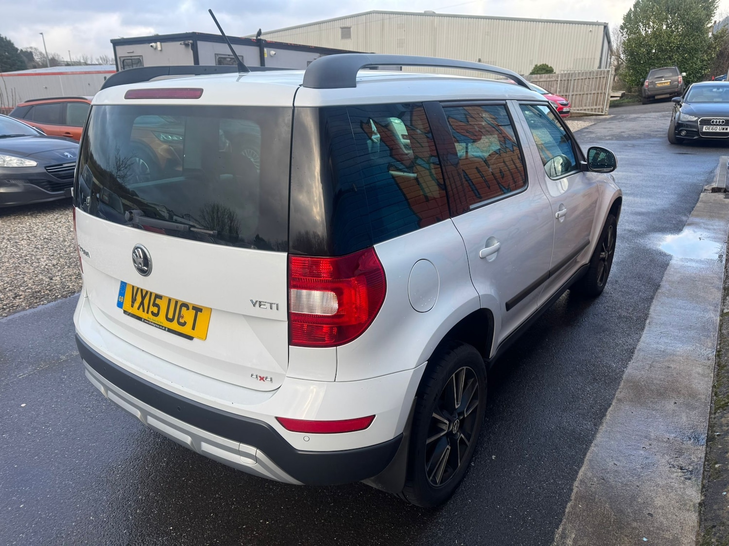 Used Skoda Yeti 2015 for sale - 77692061: Photo 4