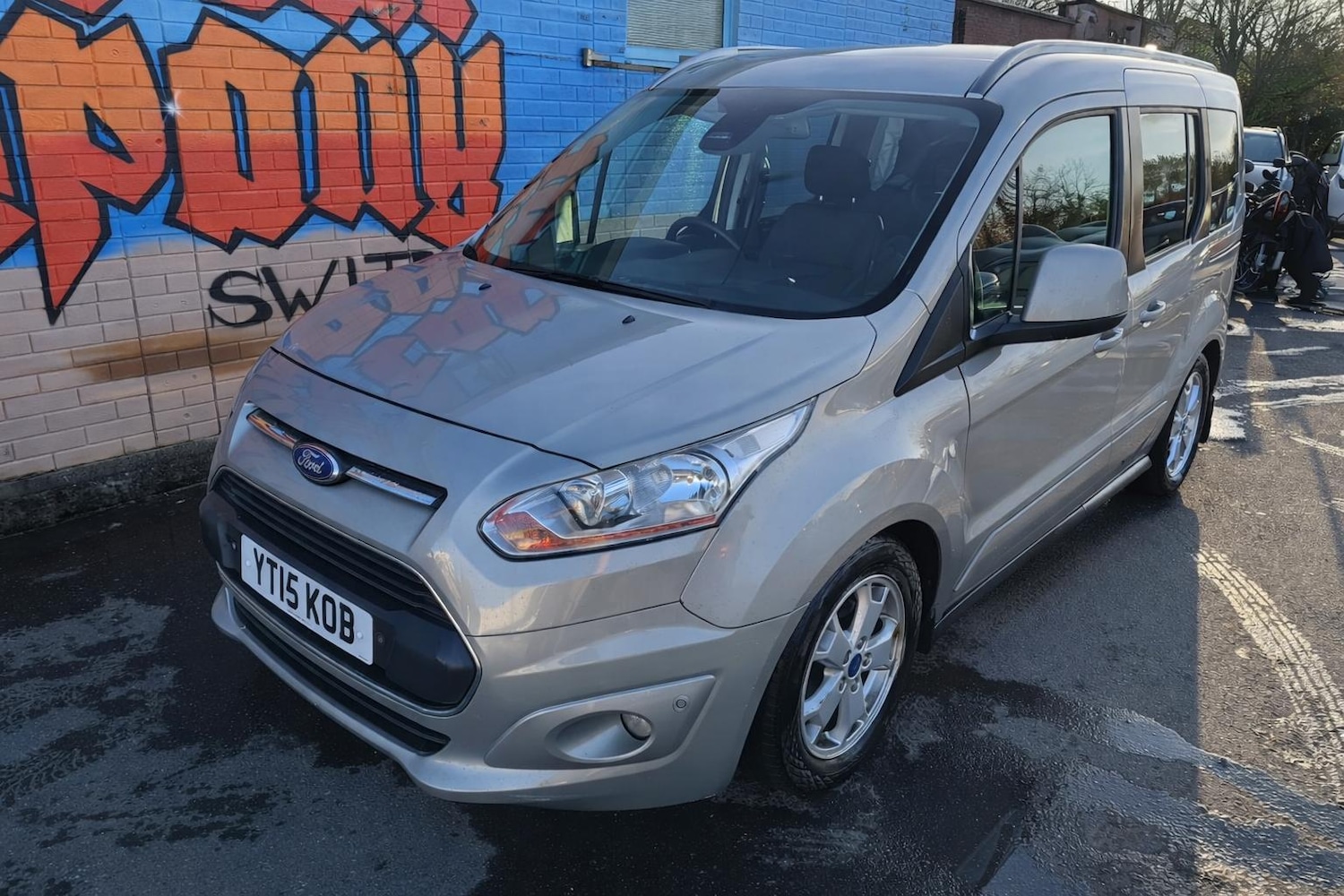 Used Ford Tourneo Connect 2015 for sale - 77660484: Photo 1