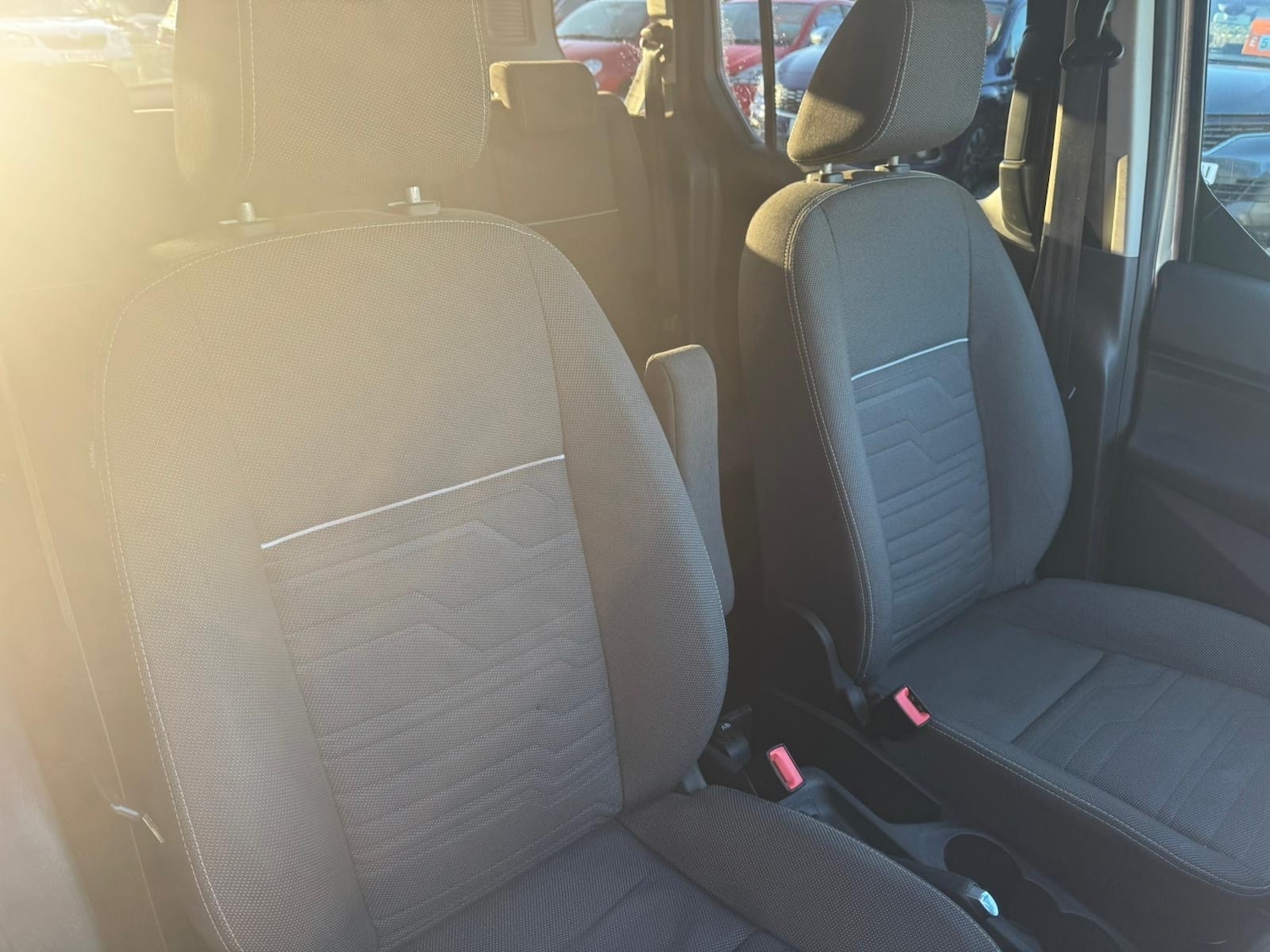 Used Ford Tourneo Connect 2015 for sale - 77660484: Photo 12