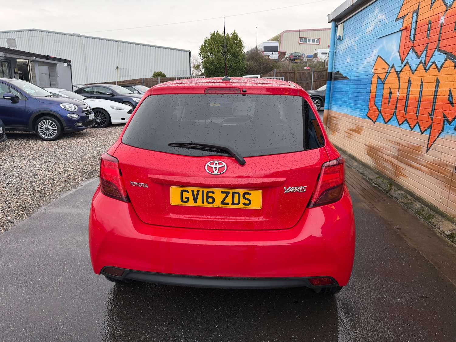 Used Toyota Yaris 2016 for sale - 76949834: Photo 6