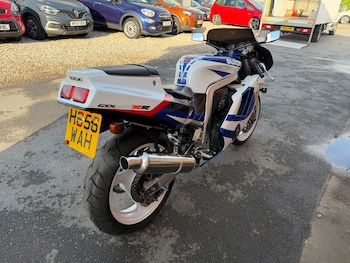 Used Suzuki GSXR 2001 for sale - bike-77576576: Photo