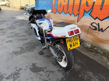Used Suzuki GSXR 2001 for sale - bike-77576576: Photo