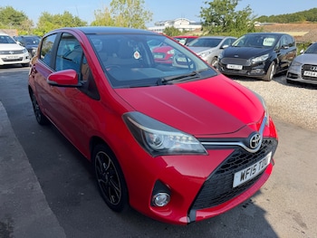 Used Toyota Yaris 2015 for sale - 79354085: Photo