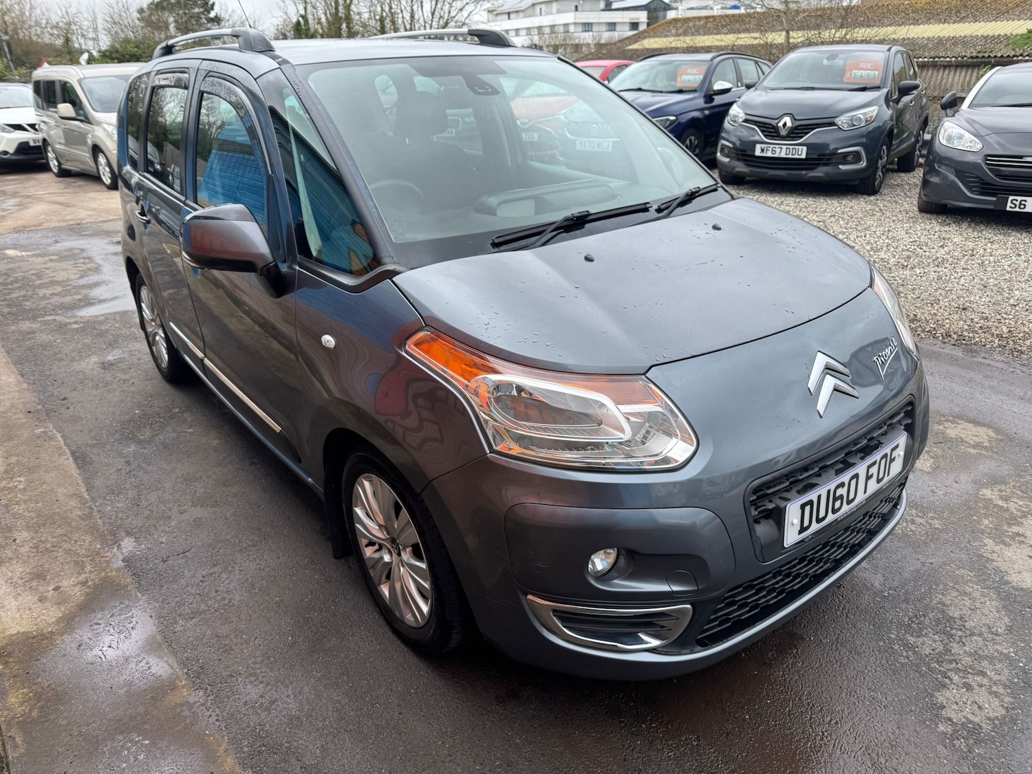 Used Citroen C3 Picasso 2010 for sale - 77679736: Photo 2