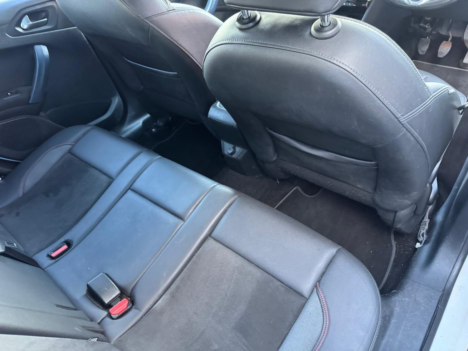 Used Peugeot 2008 2014 for sale - 77031619: Photo 10