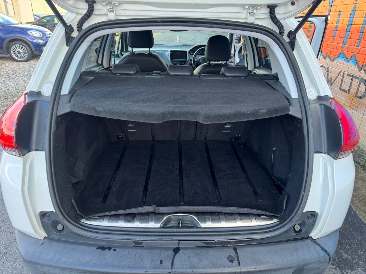 Used Peugeot 2008 2014 for sale - 77031619: Photo 13