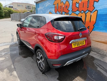 Used Renault Captur 2018 for sale - 79068360: Photo