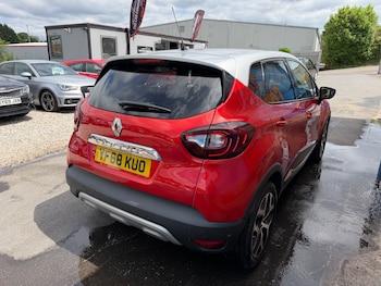Used Renault Captur 2018 for sale - 79068360: Photo