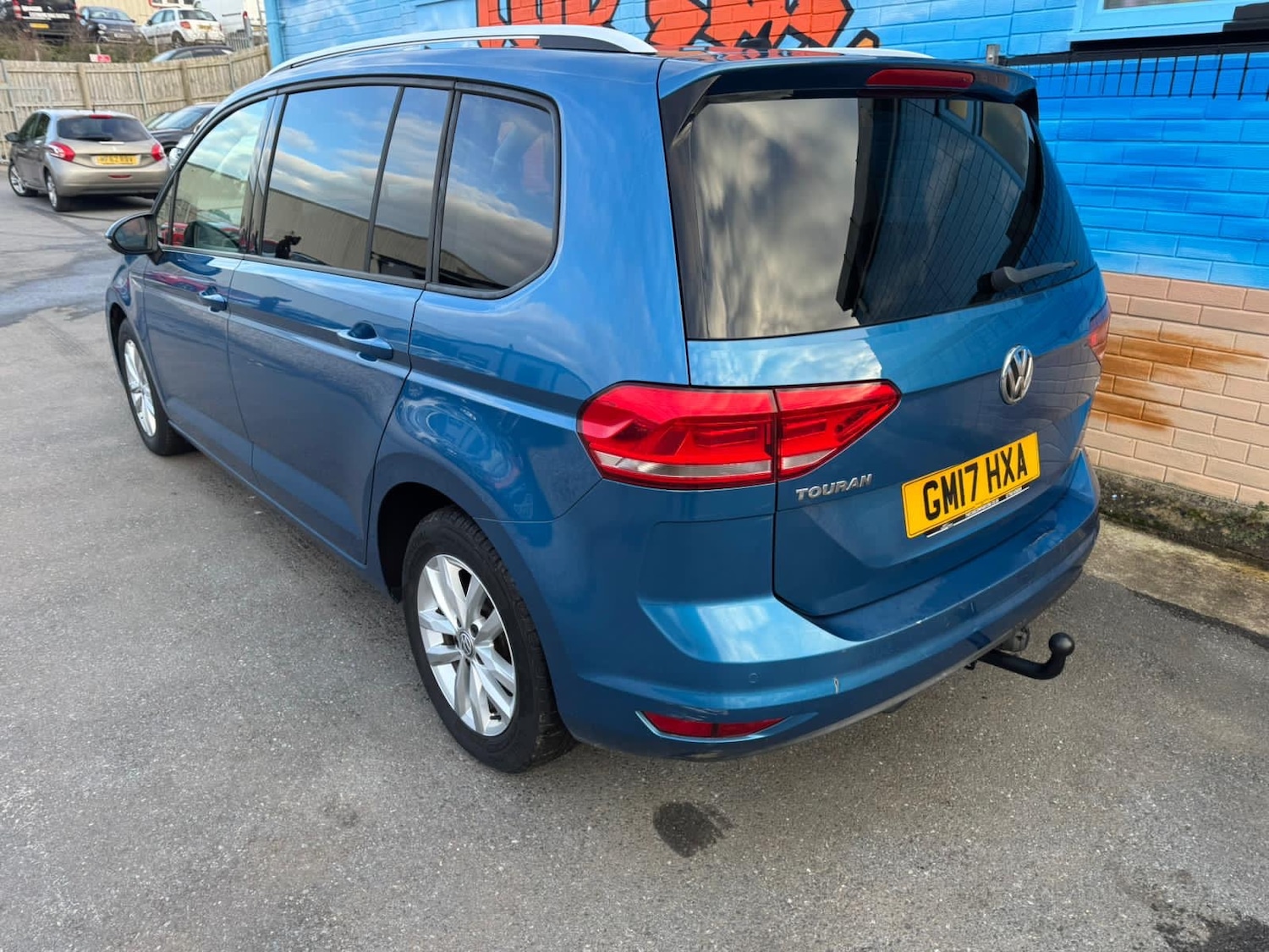 Used Volkswagen Touran 2017 for sale - 77726441: Photo 4