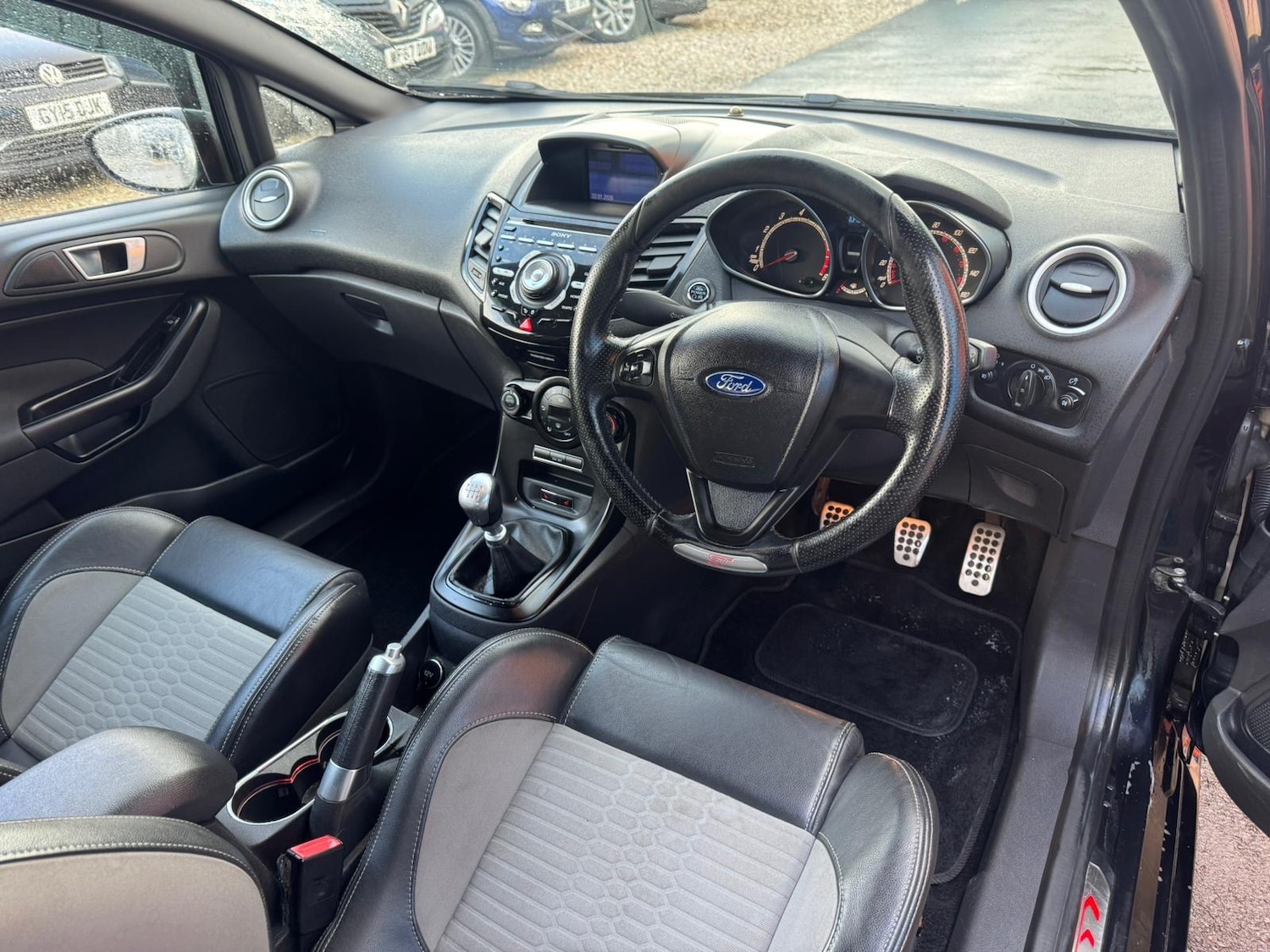 Used Ford Fiesta 2013 for sale - 77293570: Photo 9