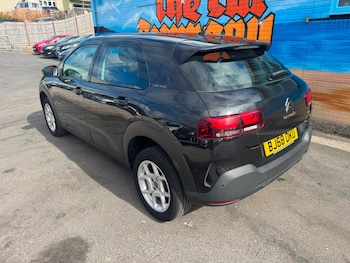 Used Citroen C4 Cactus 2018 for sale - 79423637: Photo