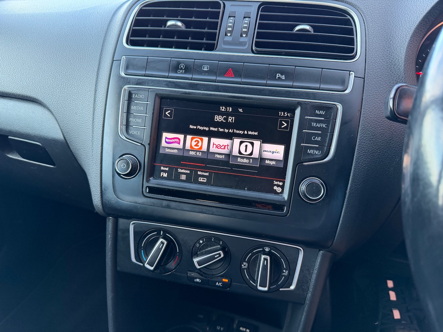 Used Volkswagen Polo 2015 for sale - 76961853: Photo 11