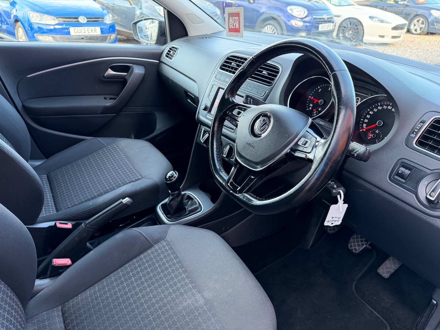 Used Volkswagen Polo 2015 for sale - 76961853: Photo 8