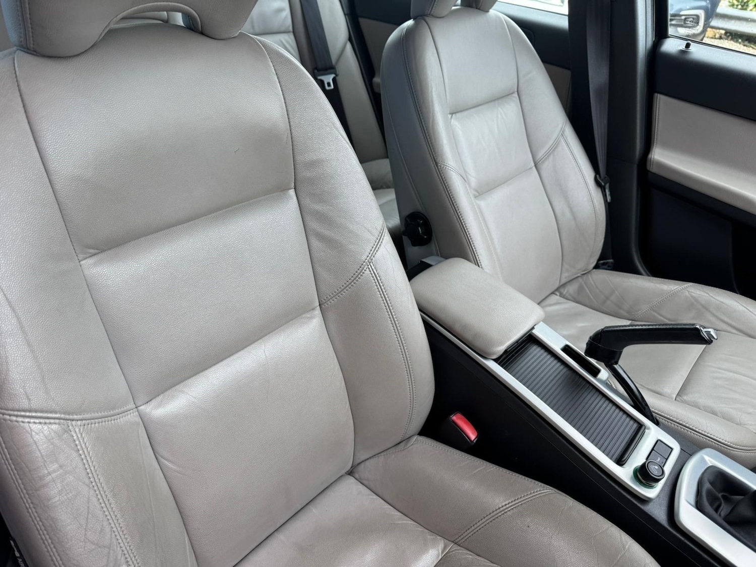 Used Volvo V50 2010 for sale - 77878643: Photo 7