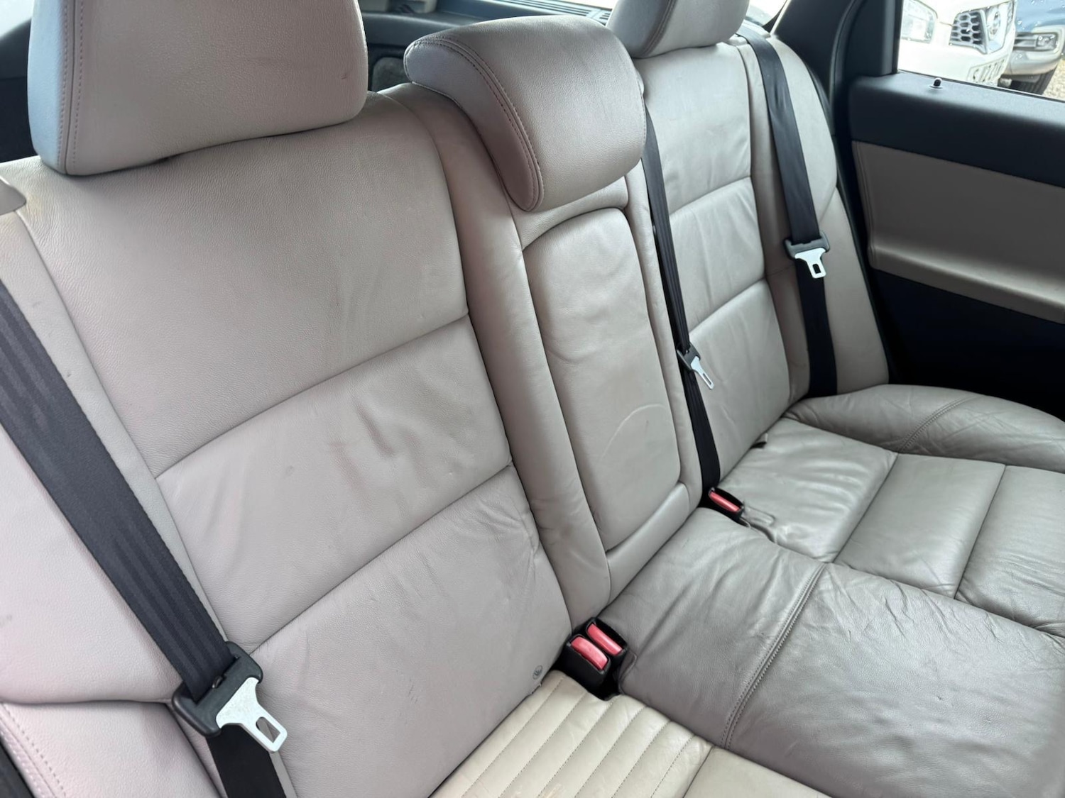 Used Volvo V50 2010 for sale - 77878643: Photo 8