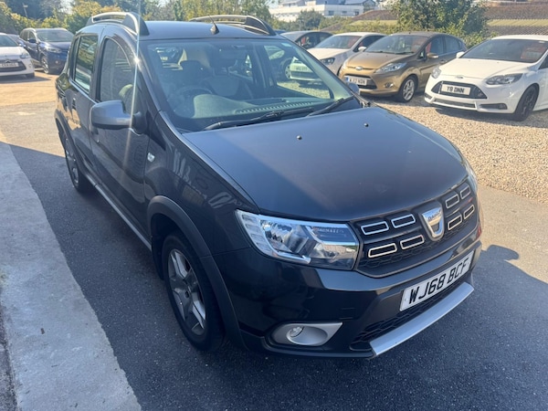 Used Dacia Sandero Stepway 2018 for sale - 75699051: Photo 2