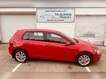 Volkswagen - Golf