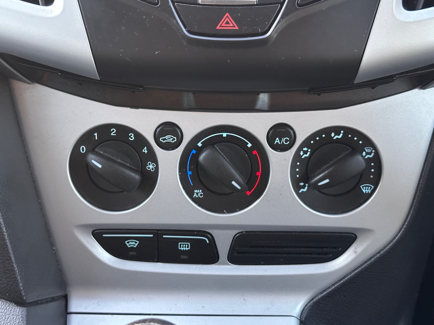 Used Ford Focus 2012 for sale - 77003855: Photo 10