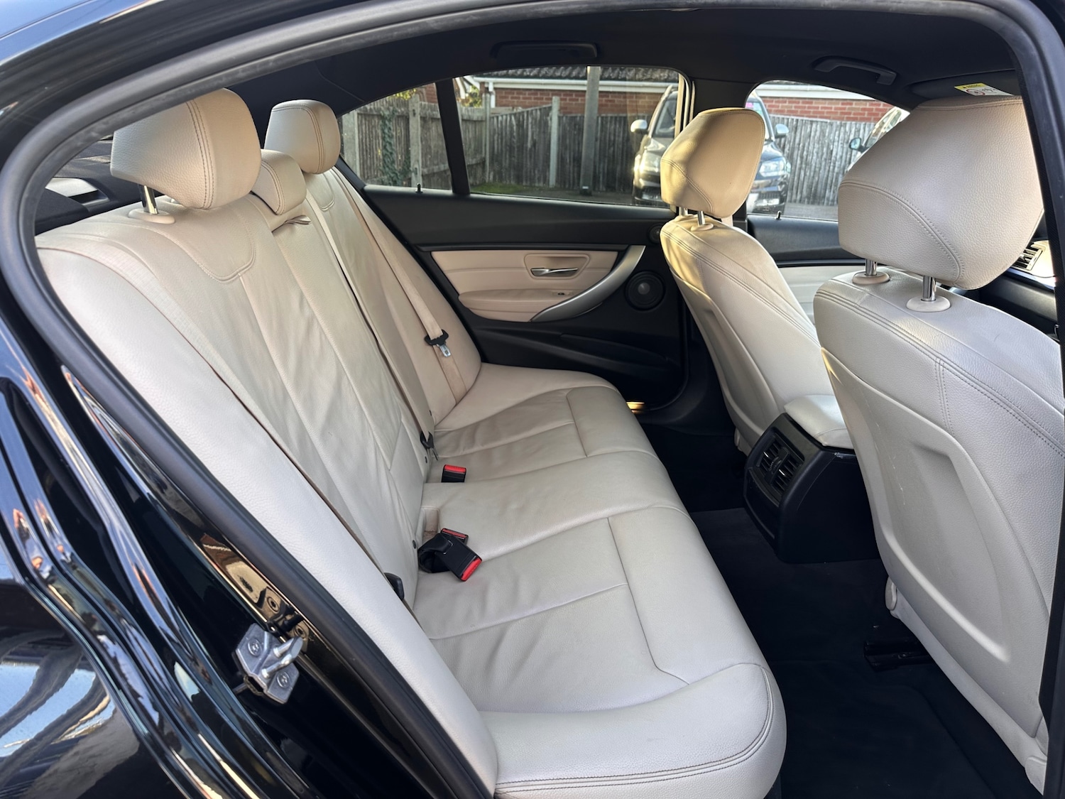 Used BMW 3 Series 2015 for sale - 76602762: Photo 17