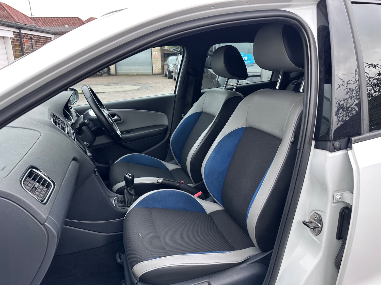 Used Volkswagen Polo 2014 for sale - 77528101: Photo 15