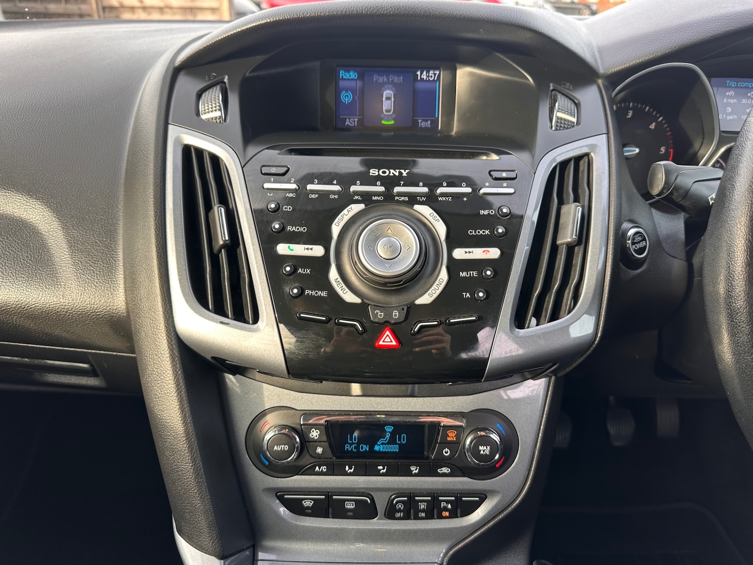 Used Ford Focus 2012 for sale - 76413903: Photo 11