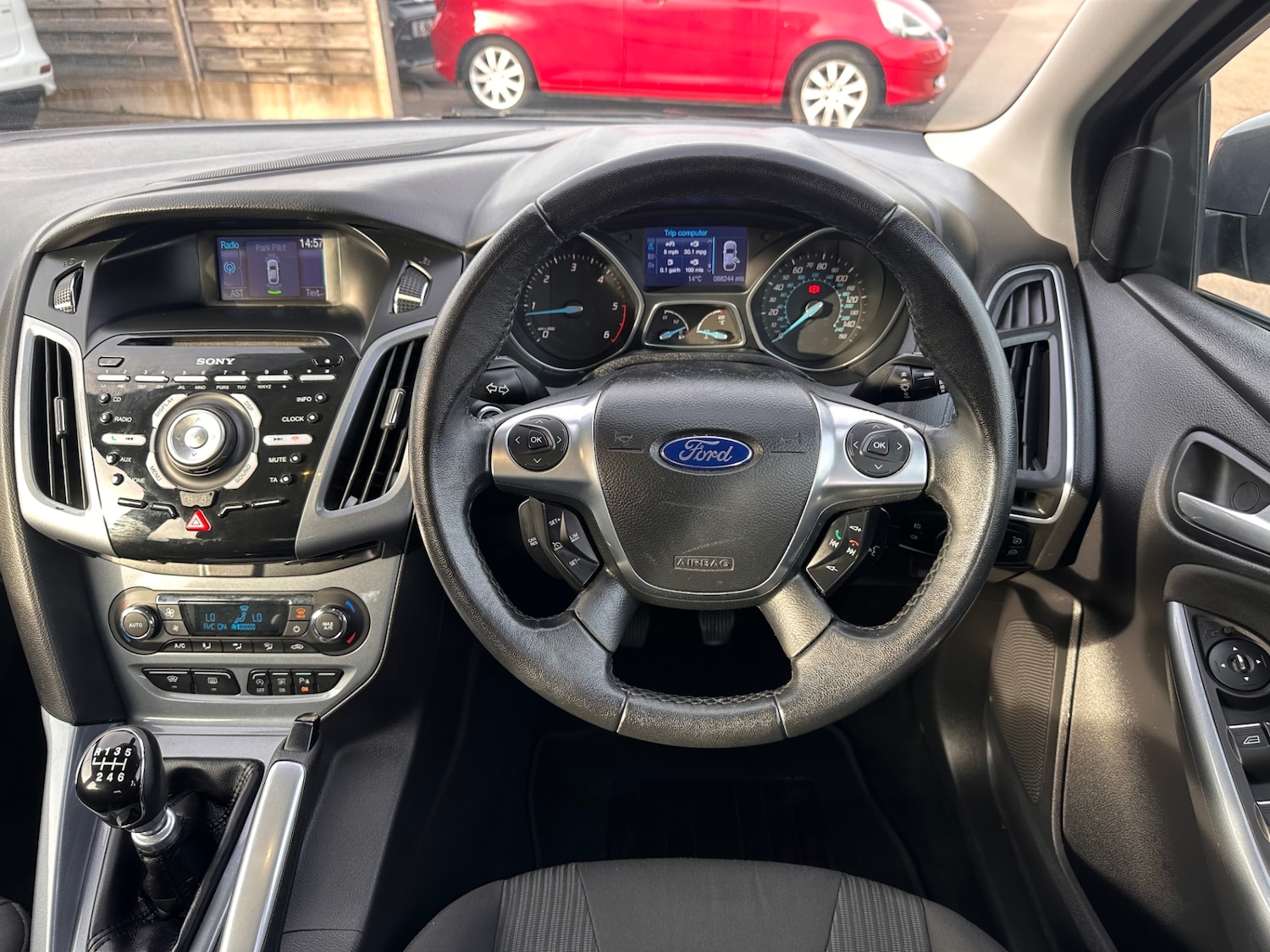 Used Ford Focus 2012 for sale - 76413903: Photo 13