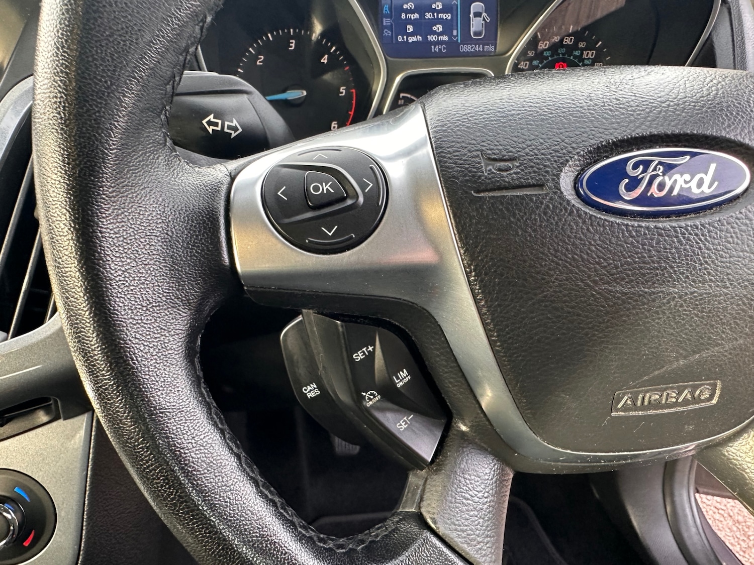 Used Ford Focus 2012 for sale - 76413903: Photo 18