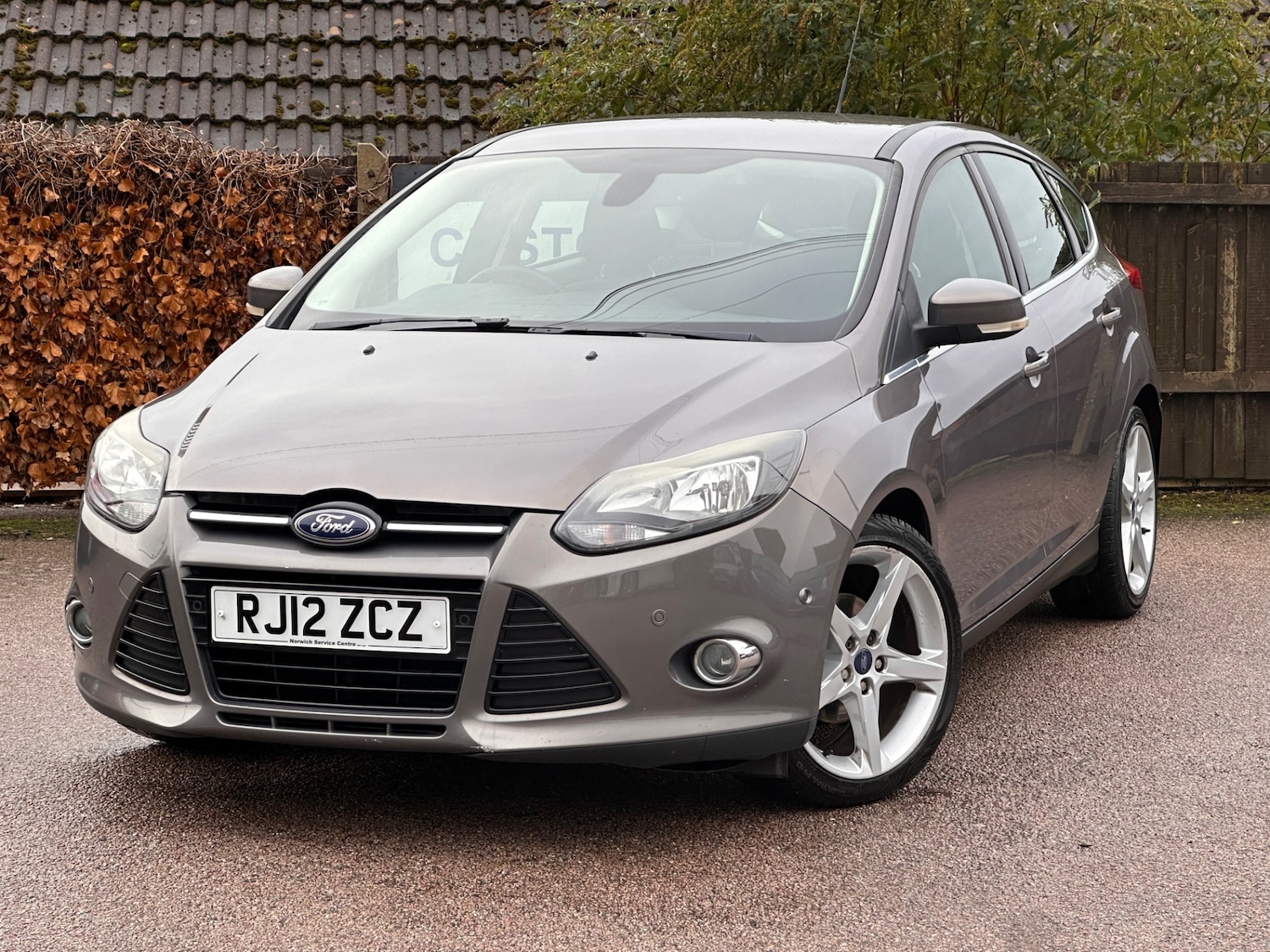 Used Ford Focus 2012 for sale - 76413903: Photo 2