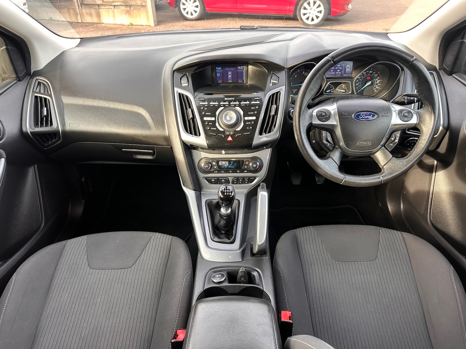 Used Ford Focus 2012 for sale - 76413903: Photo 8