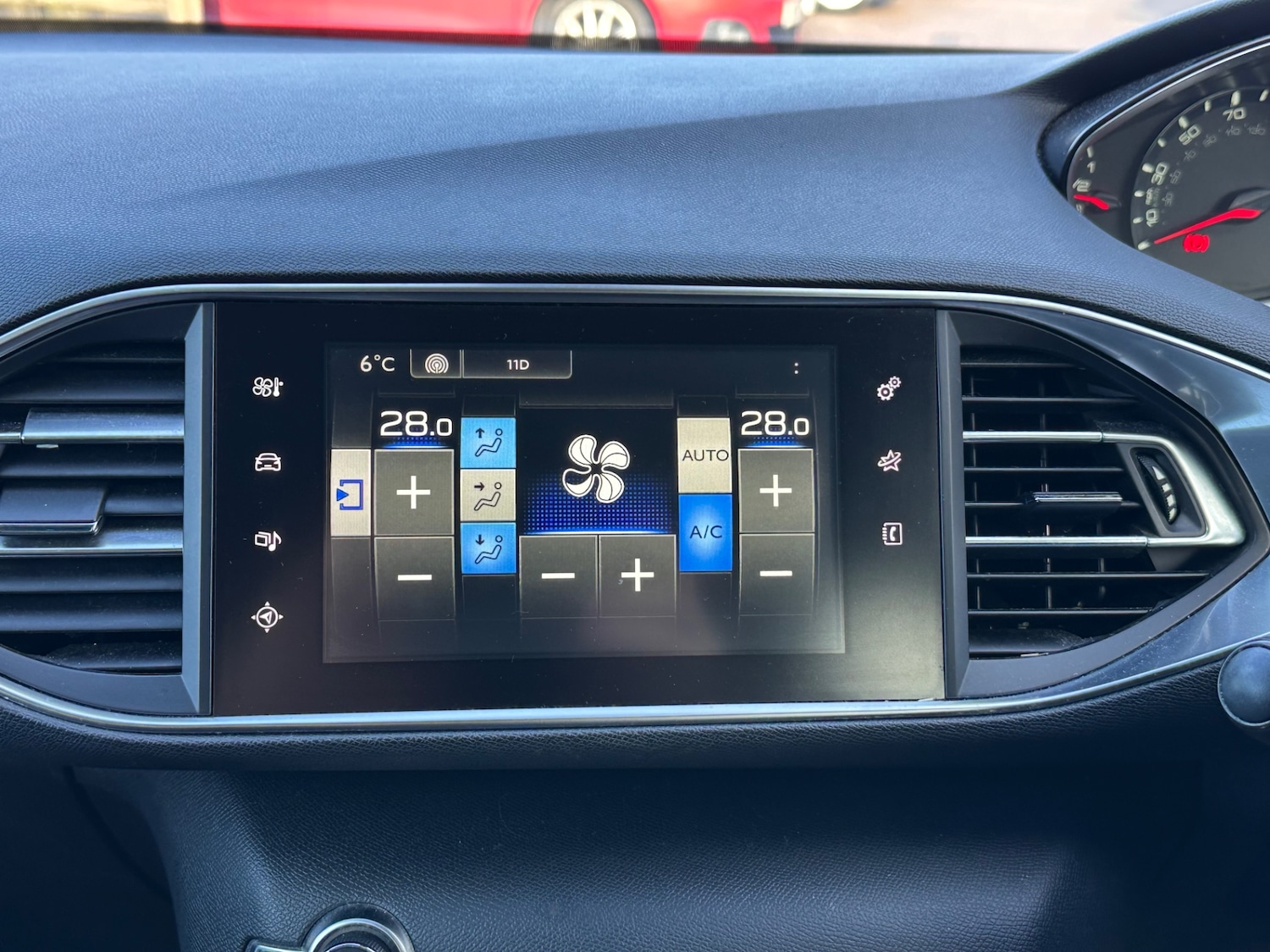 Used Peugeot 308 2014 for sale - 77159343: Photo 13