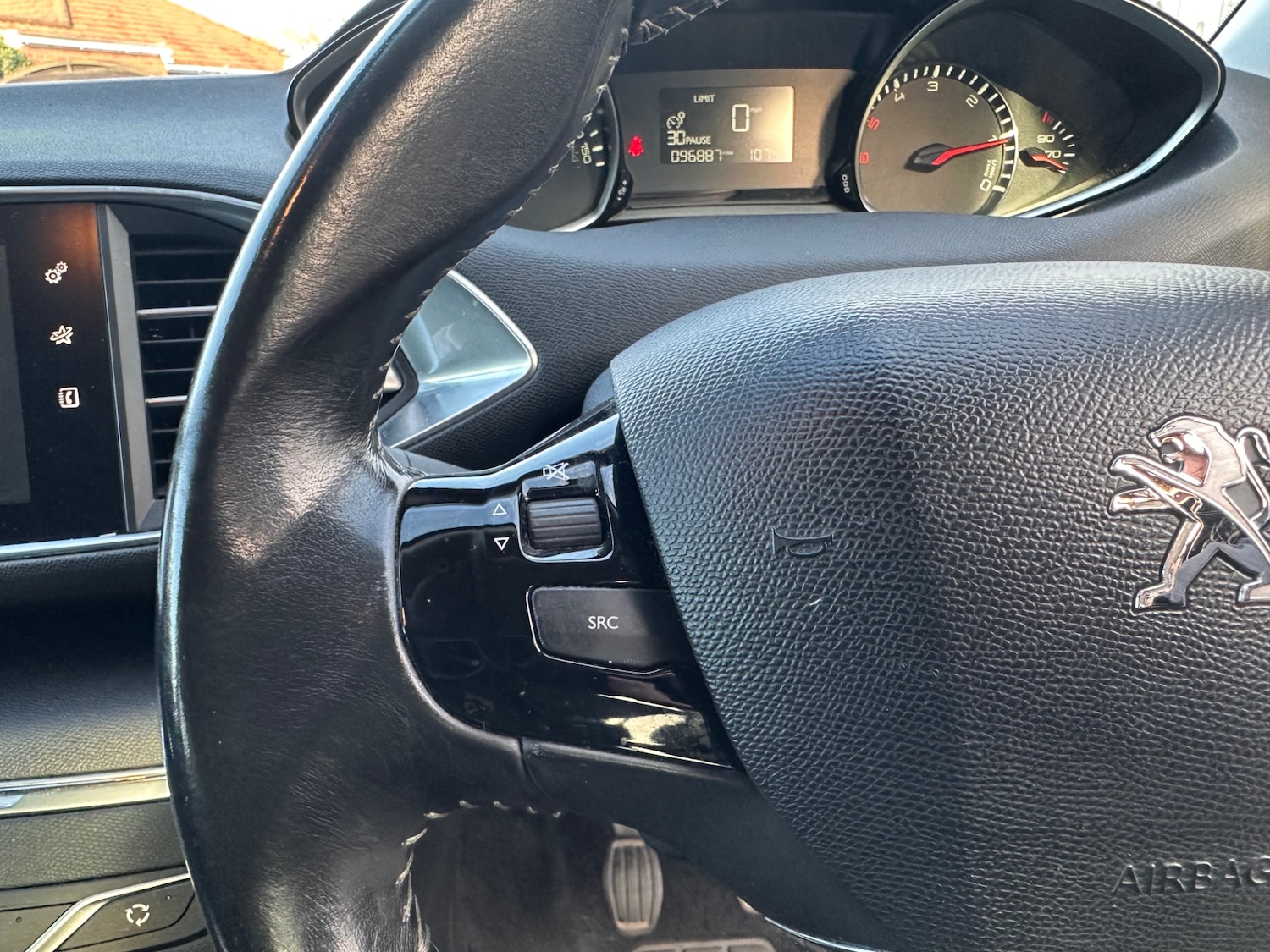 Used Peugeot 308 2014 for sale - 77159343: Photo 15