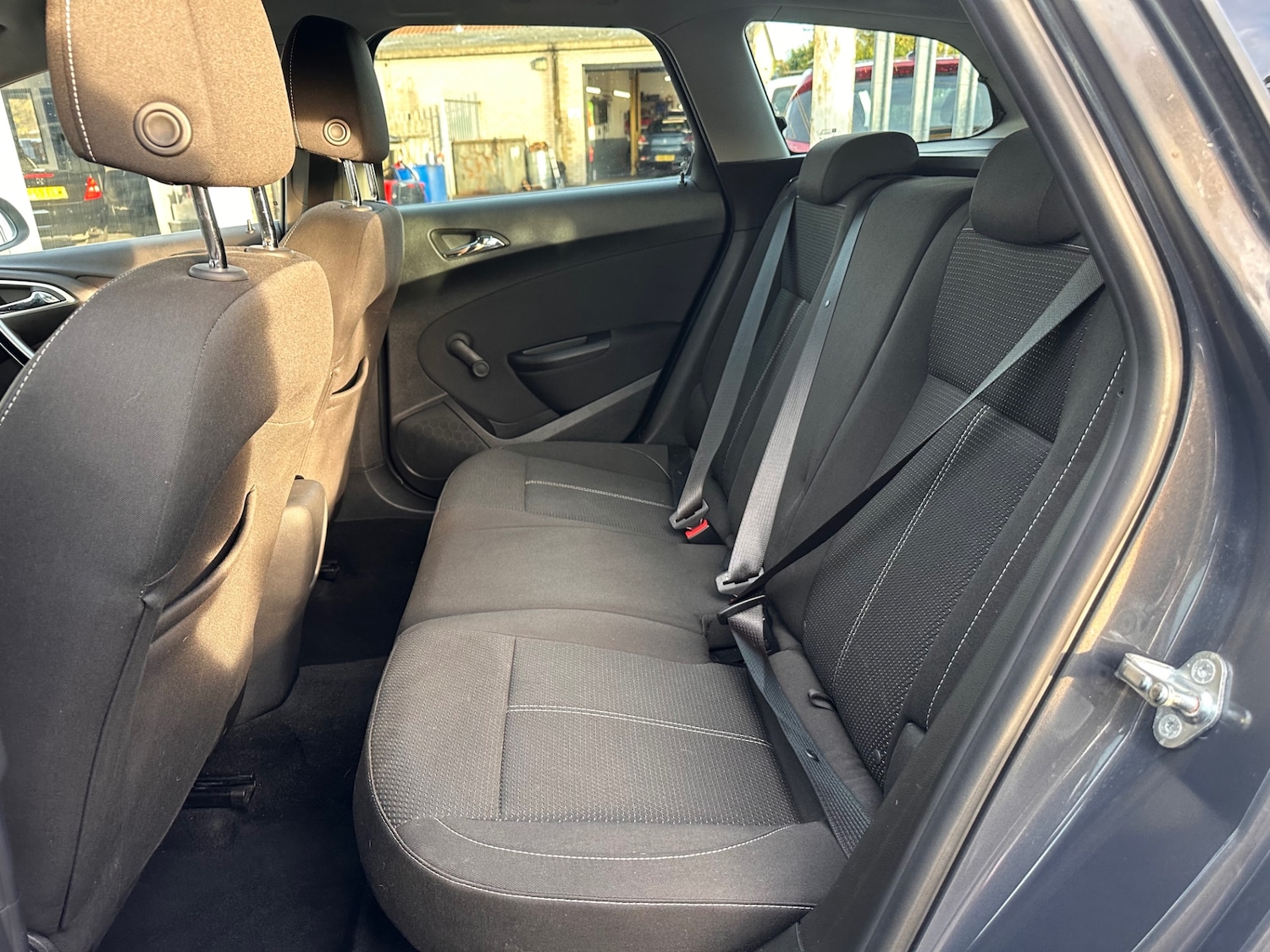 Used Vauxhall Astra 2012 for sale - 76557118: Photo 11