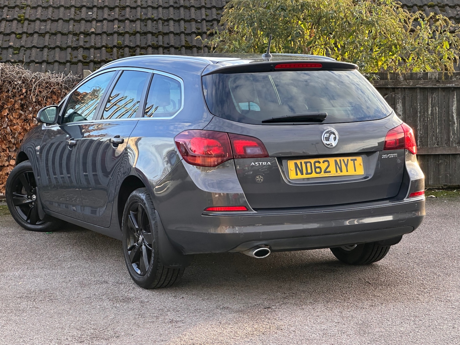 Used Vauxhall Astra 2012 for sale - 76557118: Photo 3