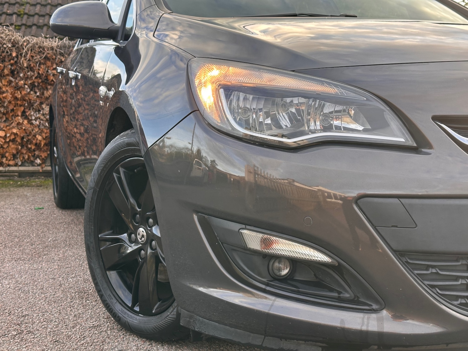 Used Vauxhall Astra 2012 for sale - 76557118: Photo 6