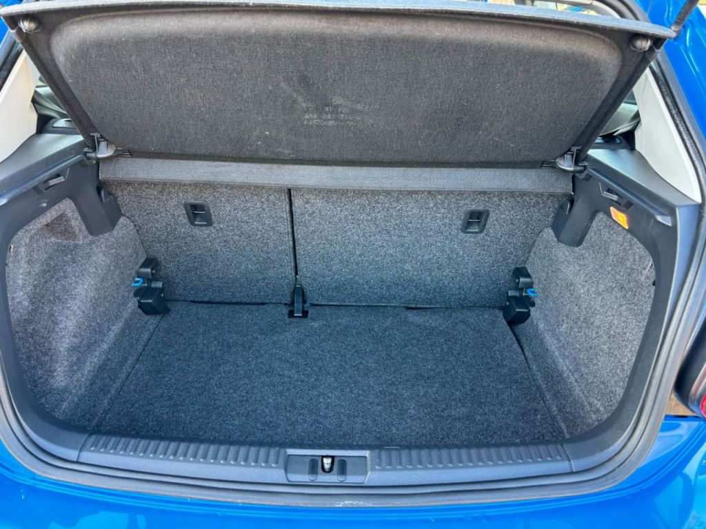 Used Volkswagen Polo 2015 for sale - 76147222: Photo 10