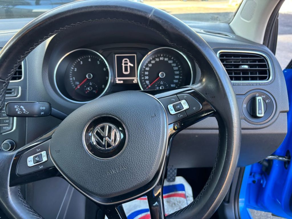 Used Volkswagen Polo 2015 for sale - 76147222: Photo 6