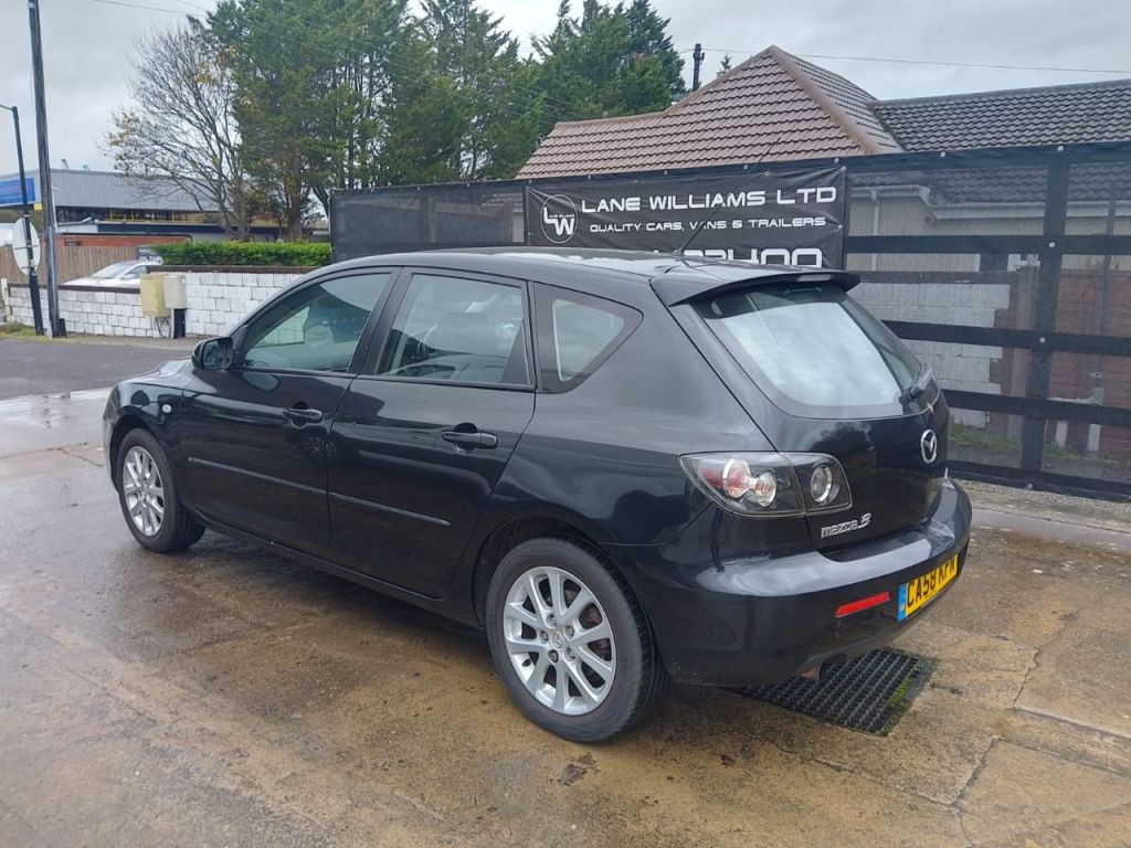 Used Mazda Mazda3 2009 for sale - 76546065: Photo 2