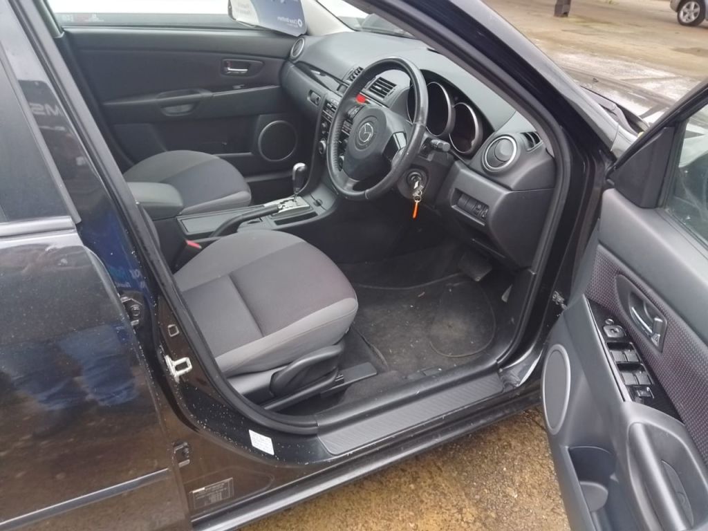 Used Mazda Mazda3 2009 for sale - 76546065: Photo 6