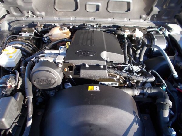 Used Land Rover Defender 2014 for sale - 69936329: Photo 18