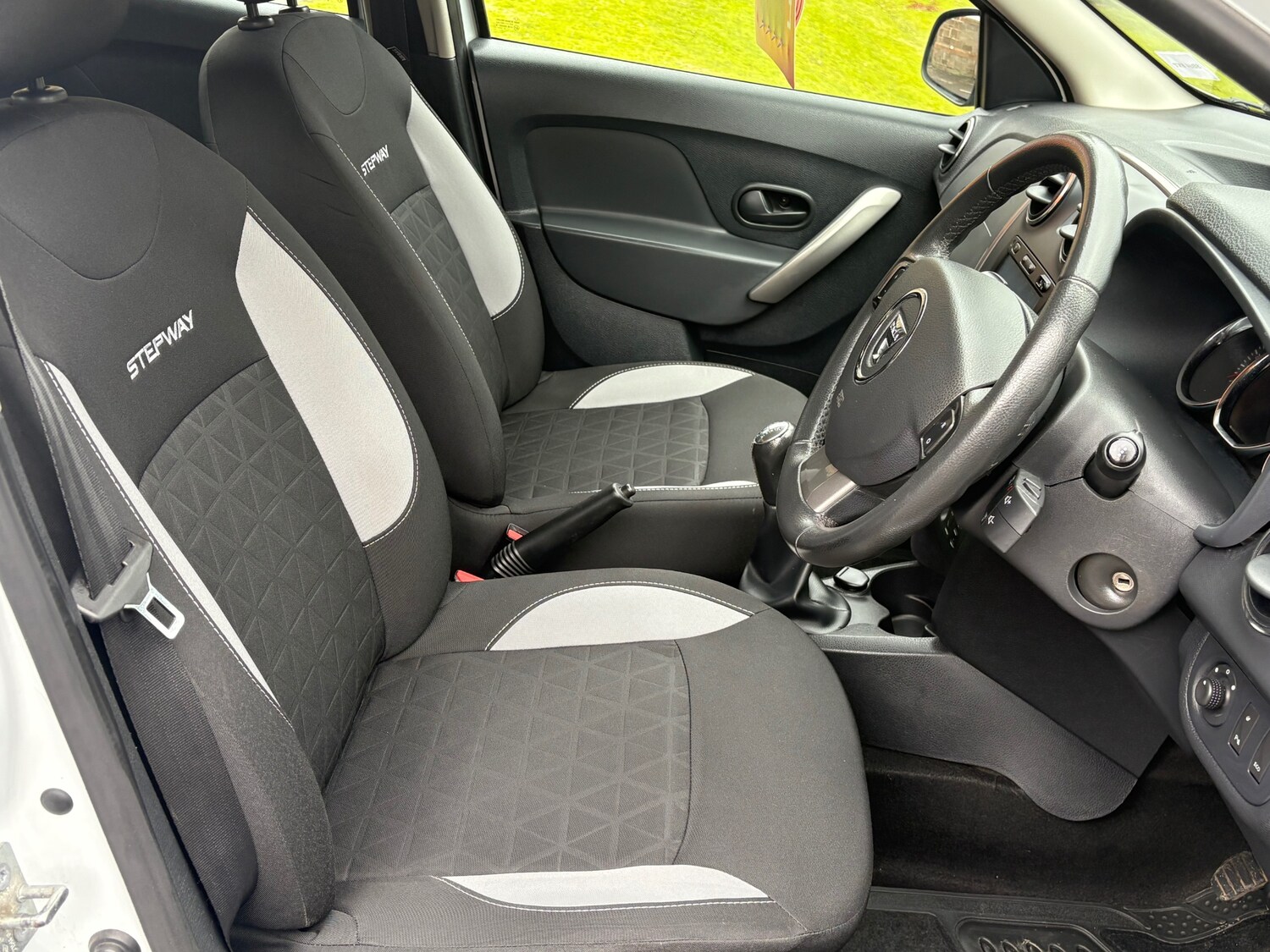 Used Dacia Sandero Stepway 2014 for sale - 77676954: Photo 17