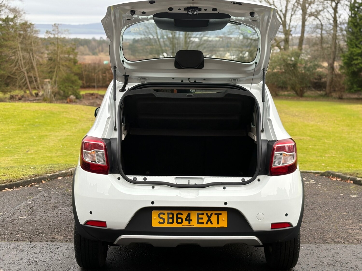 Used Dacia Sandero Stepway 2014 for sale - 77676954: Photo 20