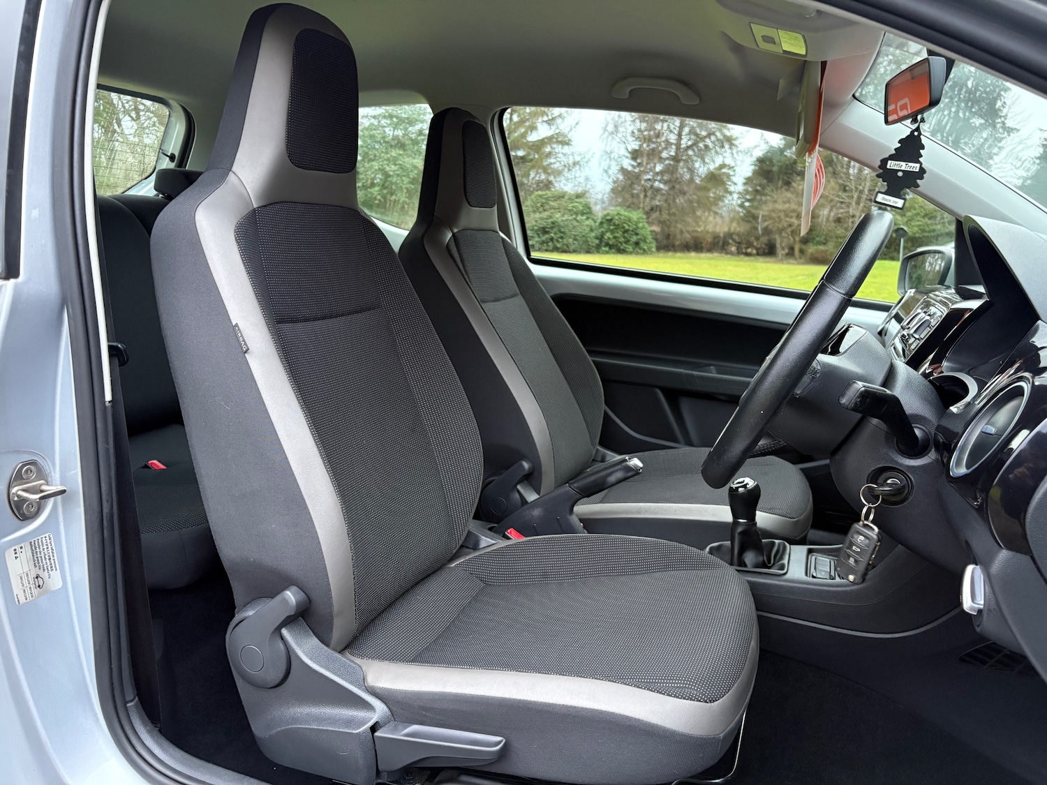 Used Volkswagen up! 2015 for sale - 77706004: Photo 12