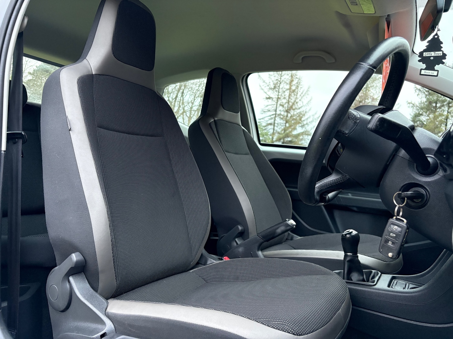 Used Volkswagen up! 2015 for sale - 77706004: Photo 13