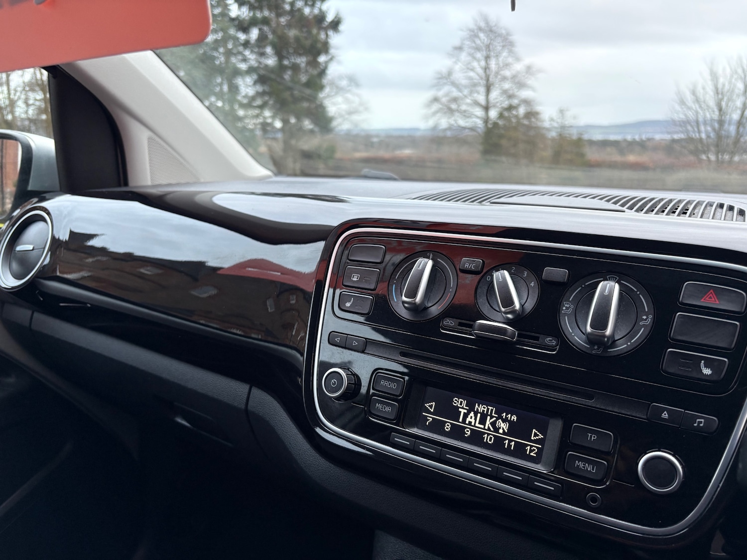 Used Volkswagen up! 2015 for sale - 77706004: Photo 14