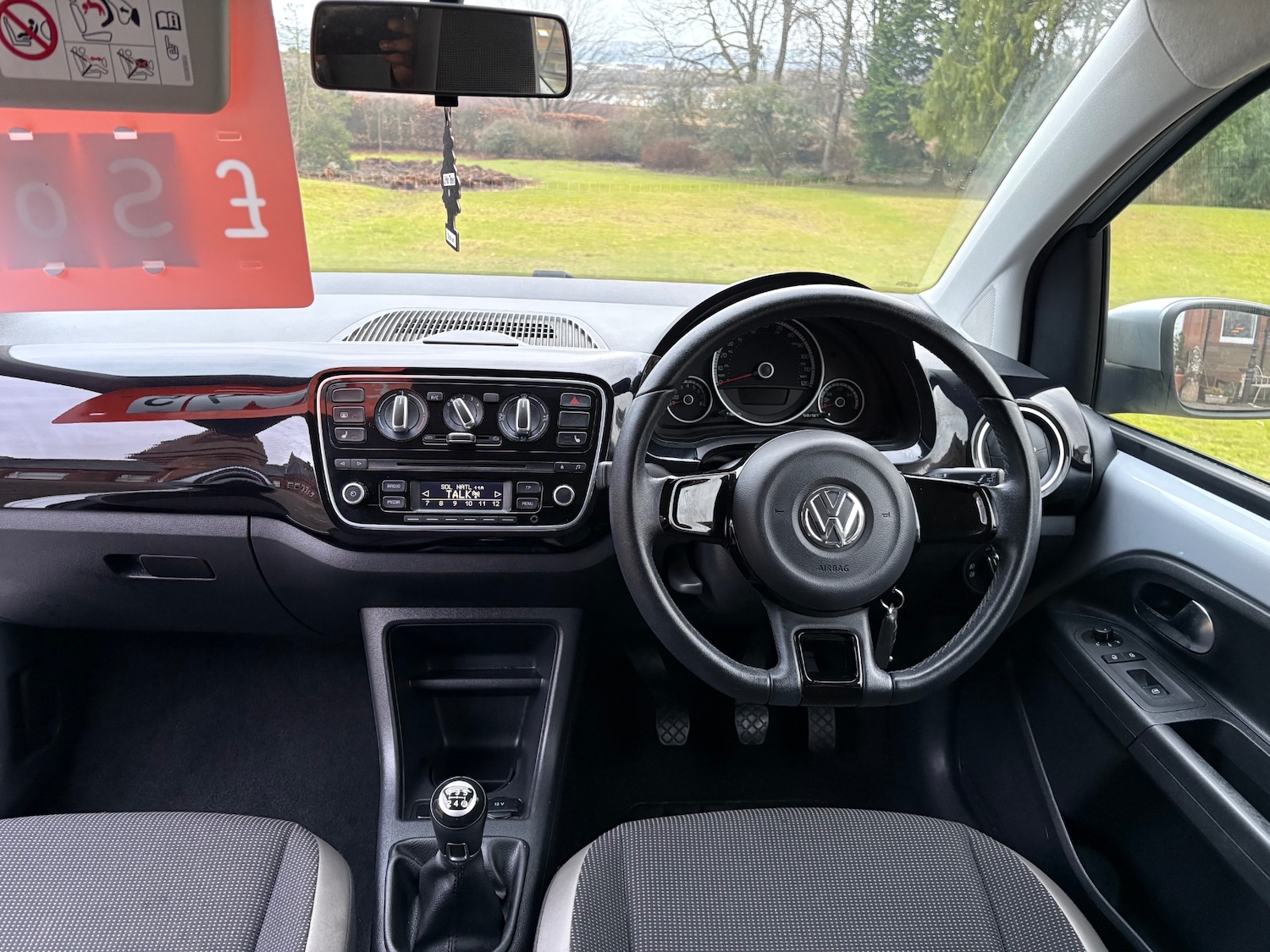 Used Volkswagen up! 2015 for sale - 77706004: Photo 19
