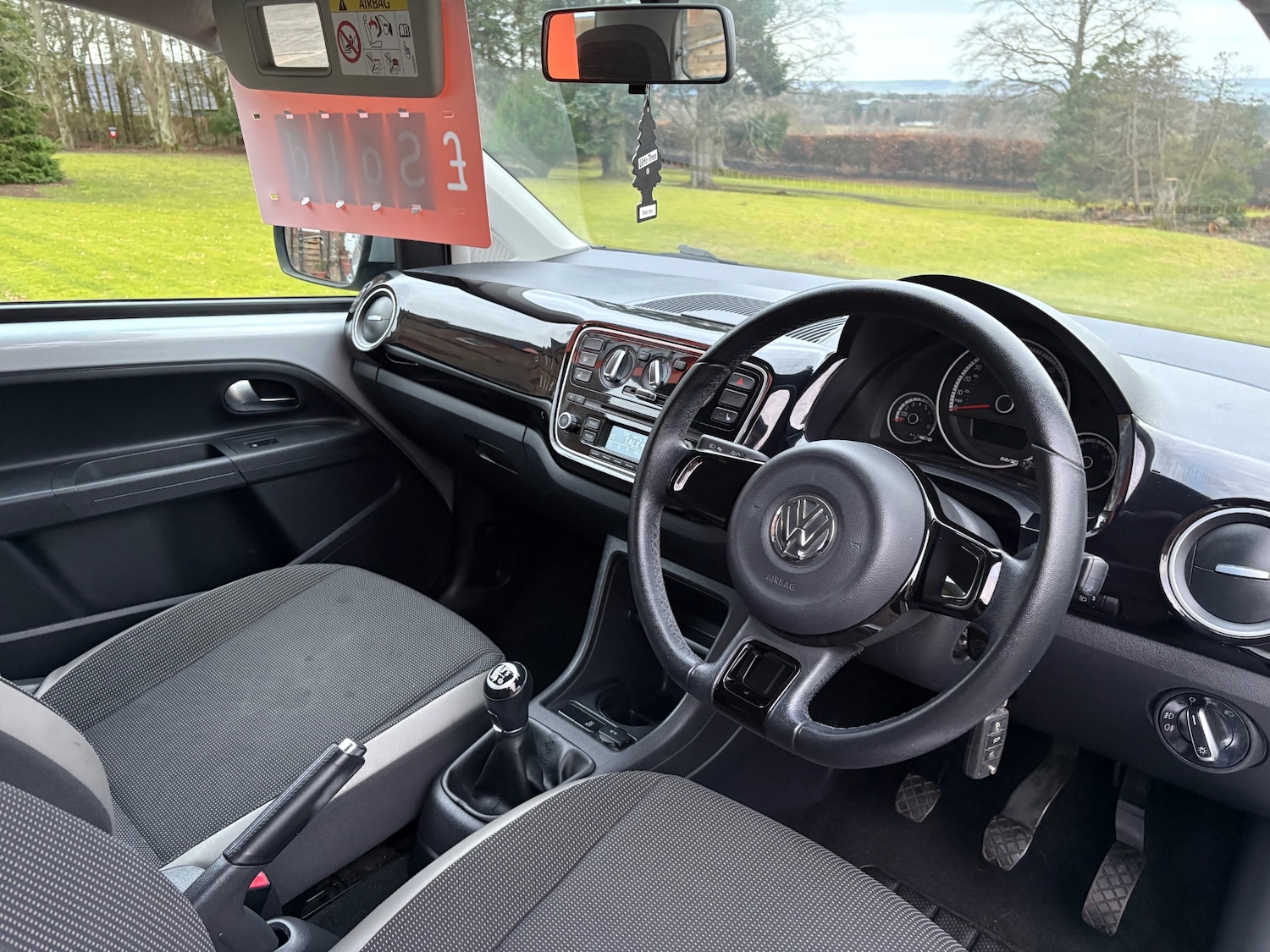 Used Volkswagen up! 2015 for sale - 77706004: Photo 20