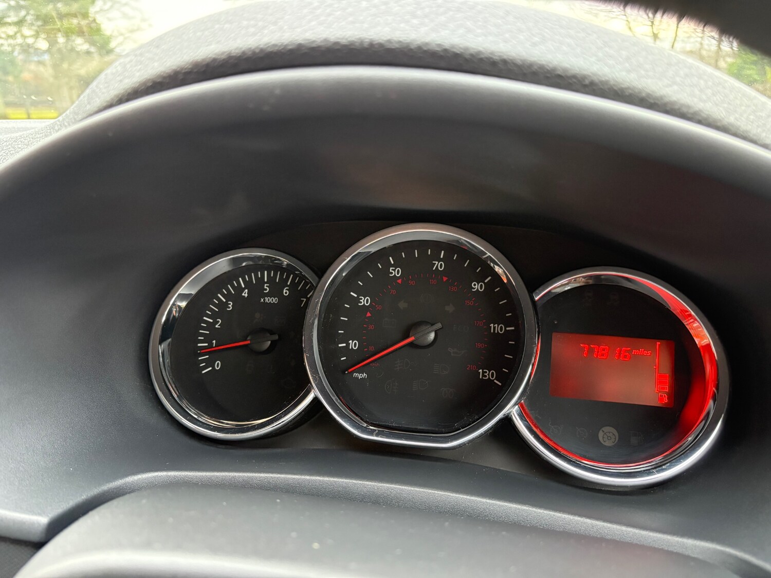 Used Dacia Sandero 2015 for sale - 77676873: Photo 14